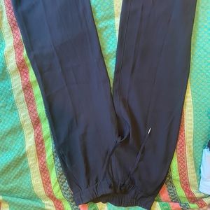 Lululemon wide leg cropped black pant